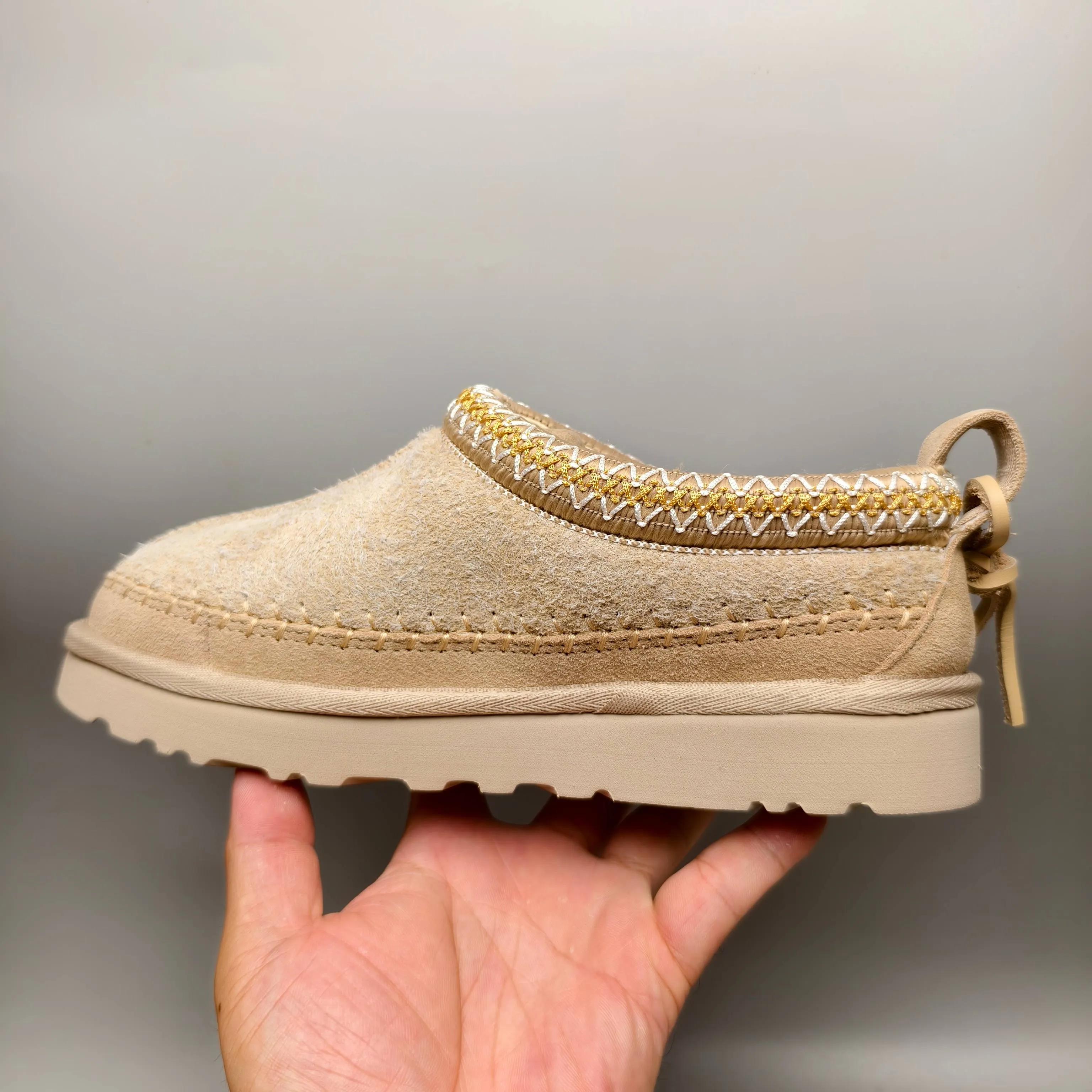 💰520 UGG sheepskin all-in-one snow boots 1444 ethnic style anti-suede back strap women's shoes color: sand brown matching size: 35-40